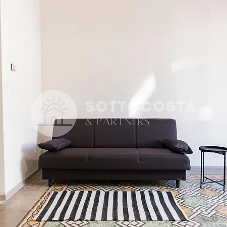 Borgo Flat -
